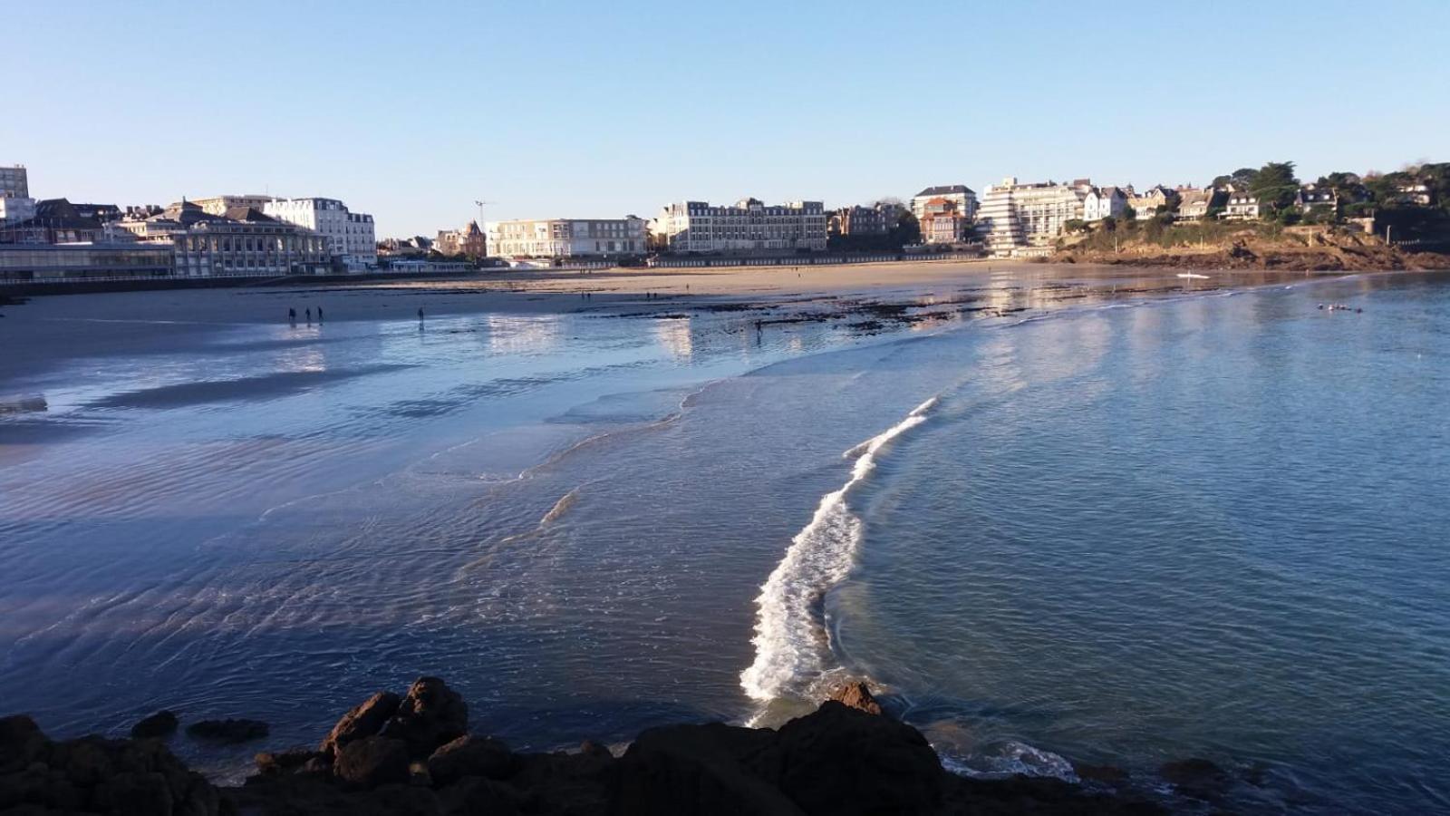 Loft Atypique Hyper Centre A 5Mn A Pied De La Plage De L'Ecluse 2 A 8 Personnes Dinard Bagian luar foto